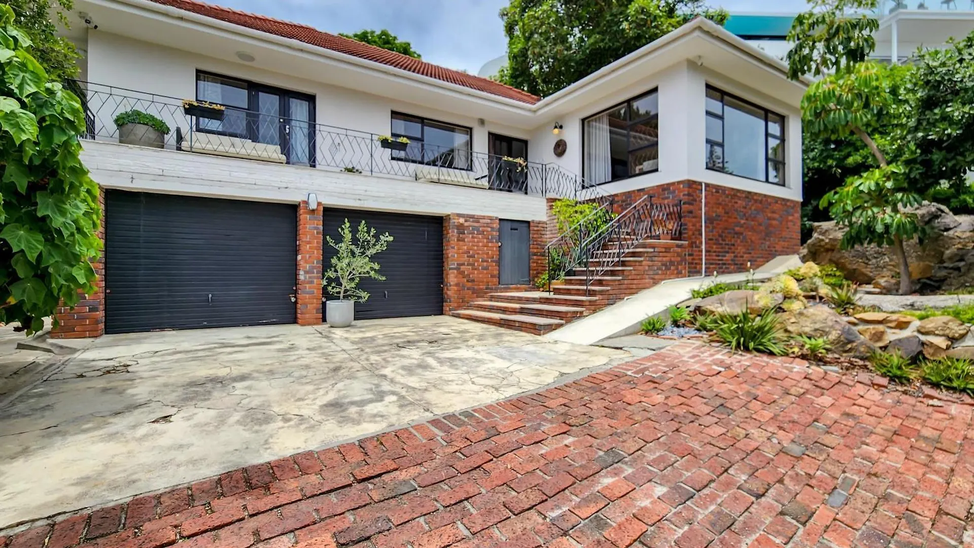 Villa Bartholomew Fresnaye Cape Town