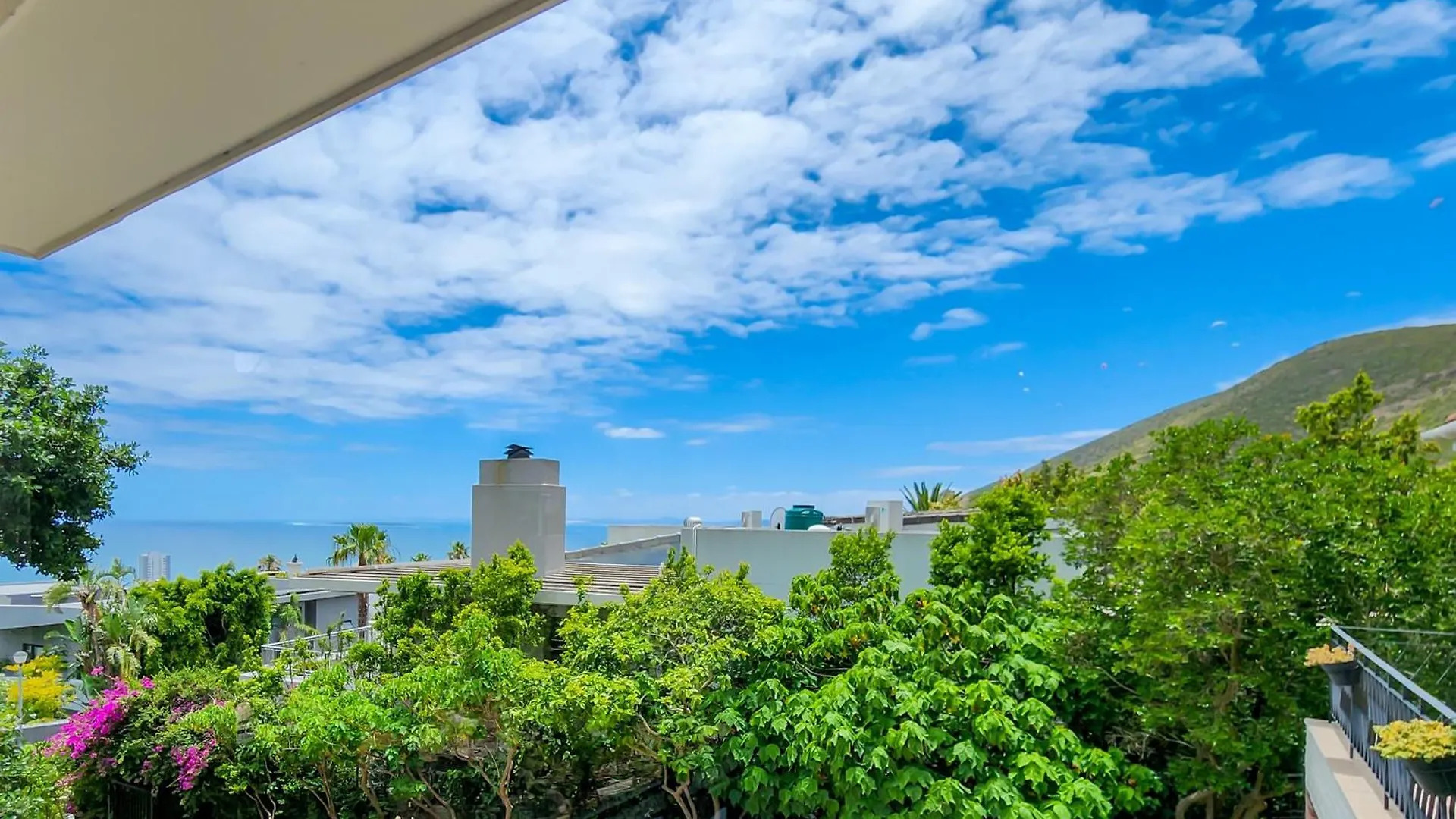 Villa Bartholomew Fresnaye Cape Town