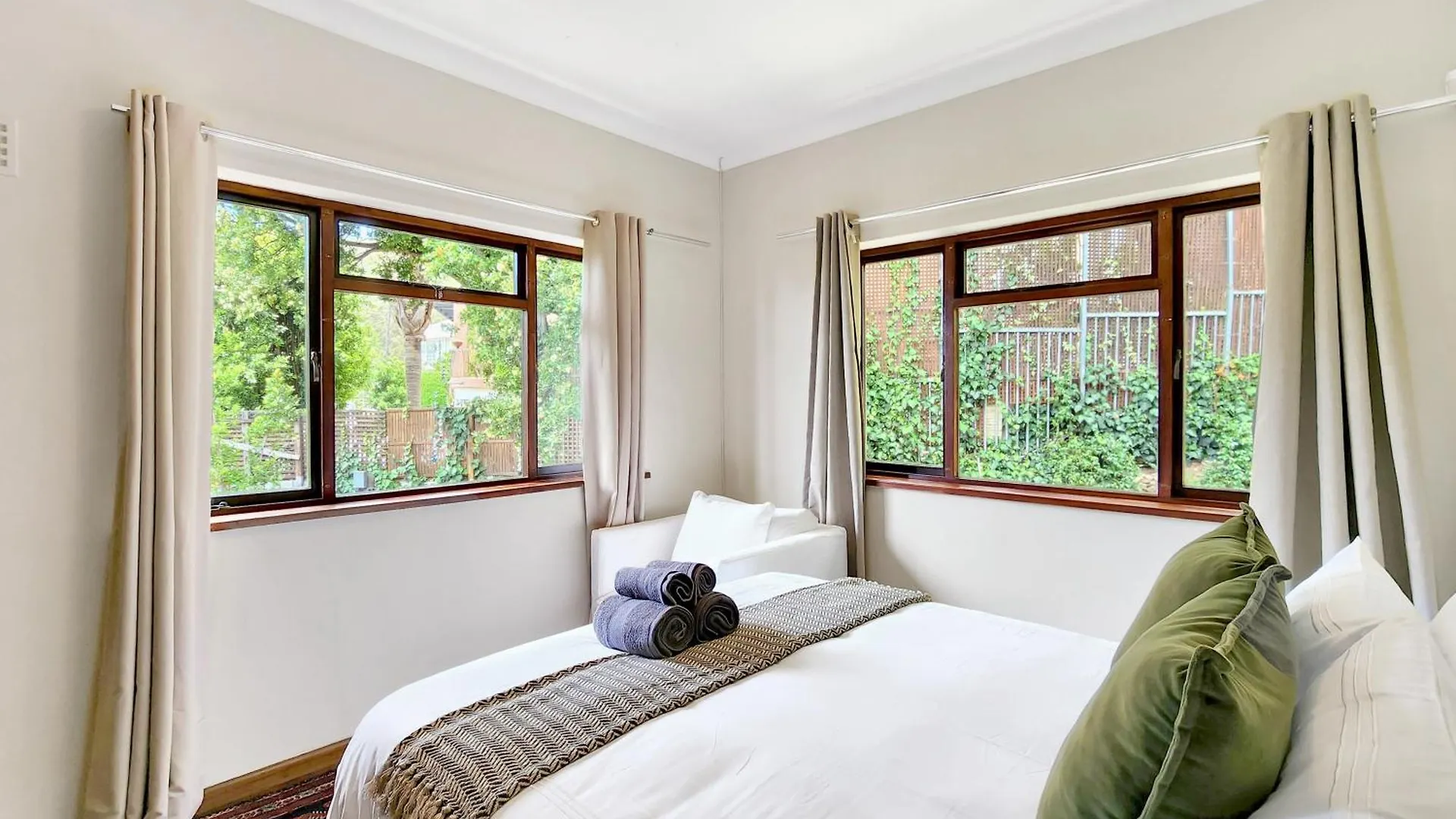 Villa Bartholomew Fresnaye Cape Town