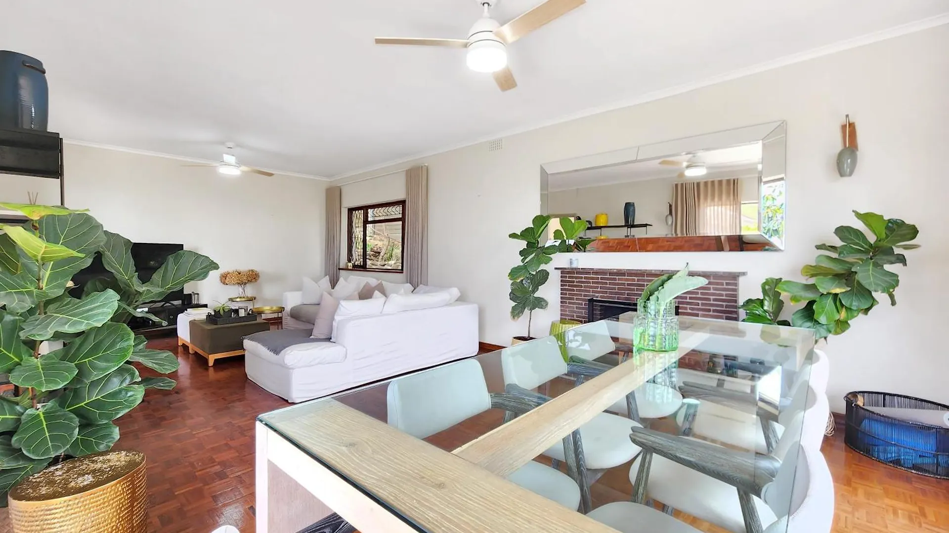 Villa Bartholomew Fresnaye Cape Town
