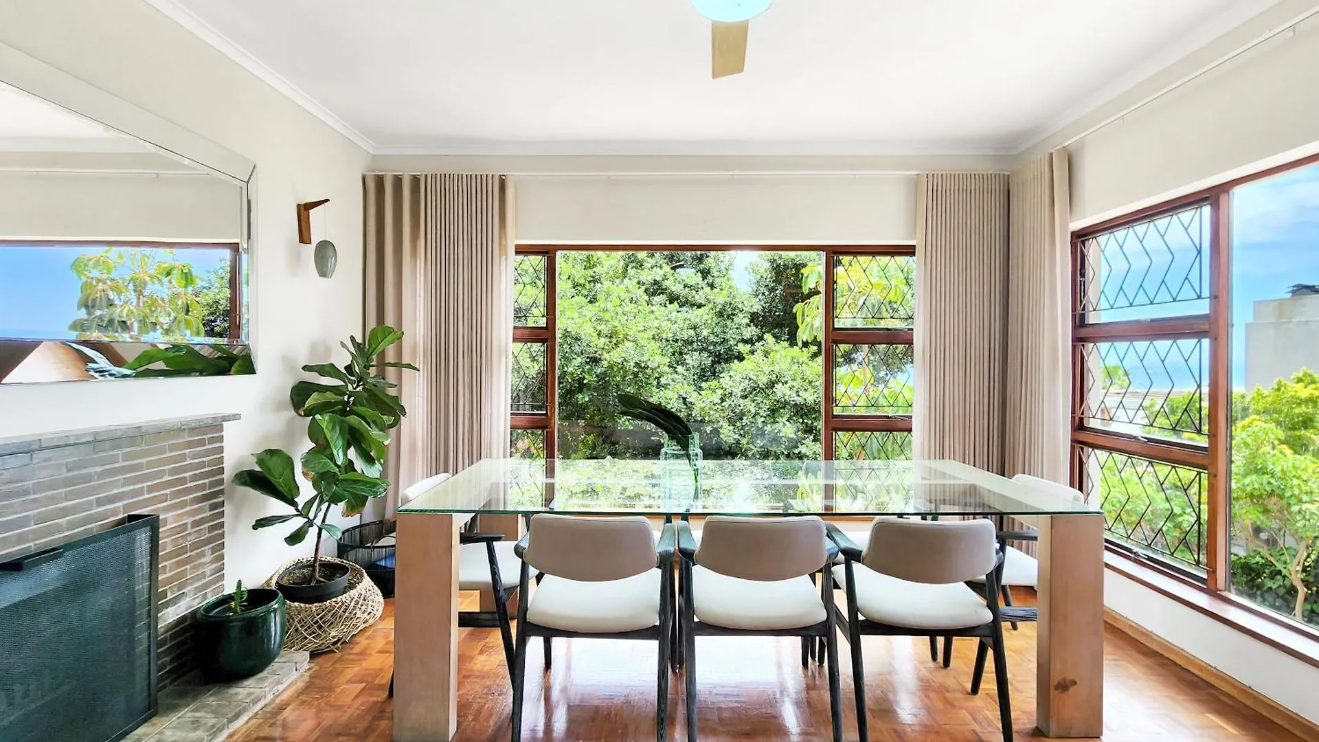 Villa Bartholomew Fresnaye Cape Town